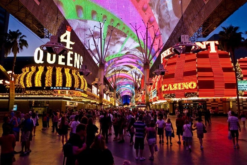 O que fazer em Las Vegas: Fremont Street Experience