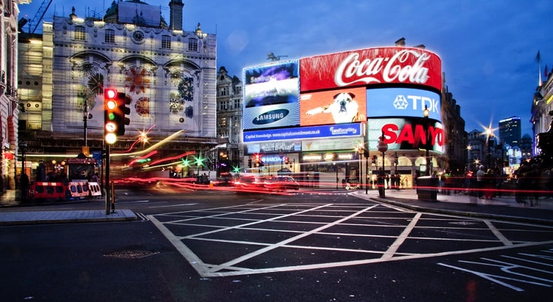O que fazer em Londres: Piccadilly Circus