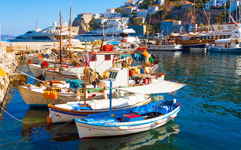 O que fazer em Santorini: Passear de barco